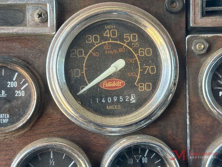 1987-peterbilt-377-image-15