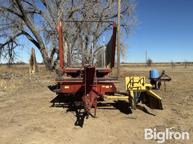 new-holland-1032-image-2