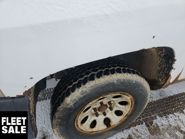 2013-chevrolet-silverado-1500-image-39