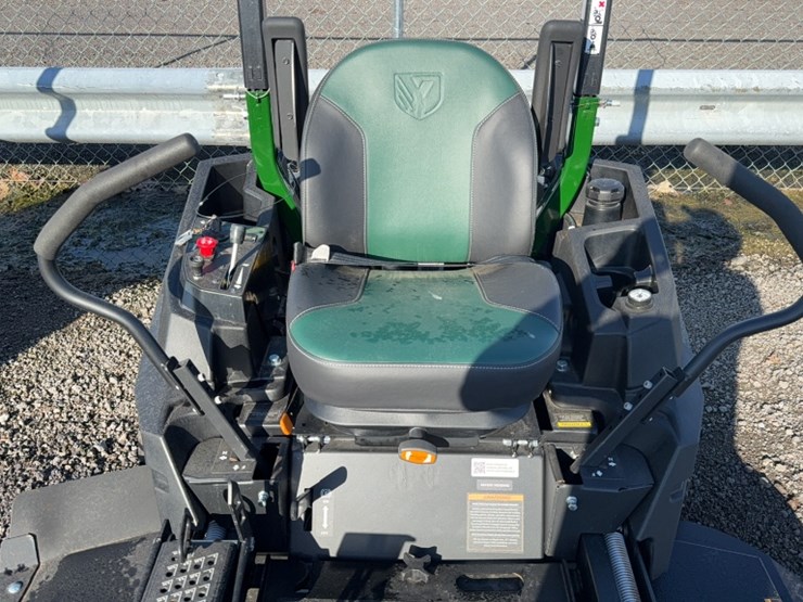 #4028-•-yakta-yxr-320-zero-turn-mower-image-5