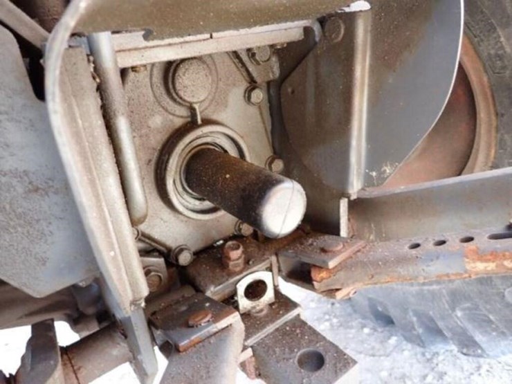 2017-kubota-b2650hsd-image-46