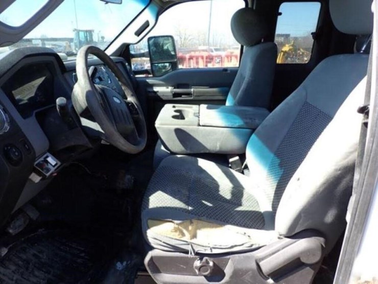 2016-ford-f550-xlt-image-18