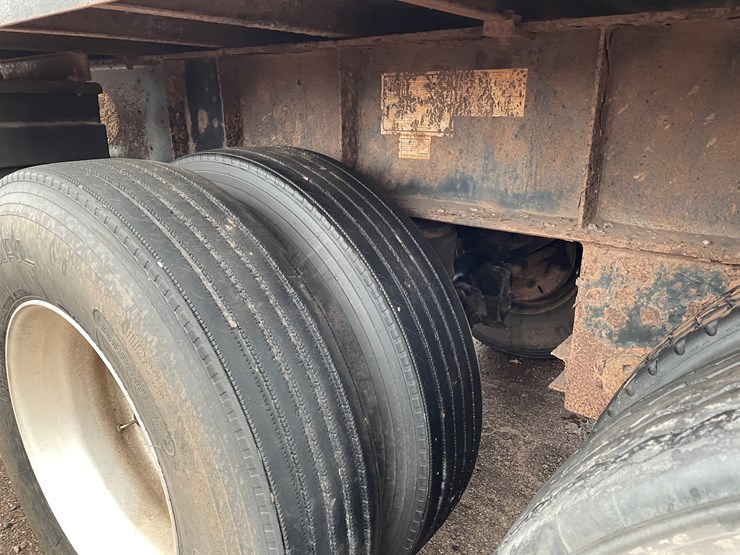 #290-•-2005-great-lakes-(3)-axle-pup-trailer-(has-mi-title)-(marenisco,-mi)-image-12