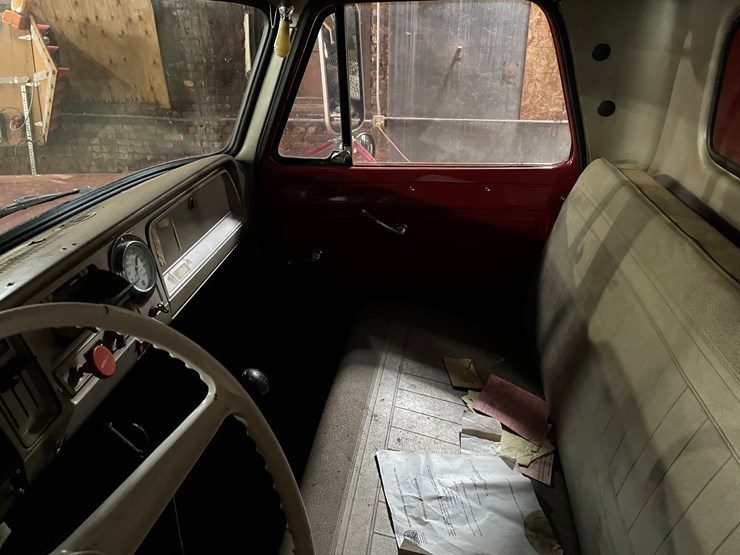 #210-•-1964-chevy-80-(howe)-fire-truck-(no-brakes)-(no-title)-(wakefield,-mi)-image-57