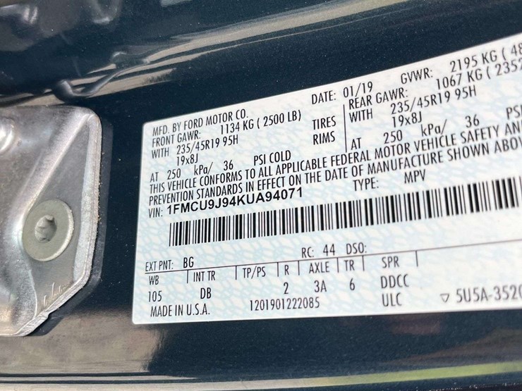 2019-ford-escape-image-15