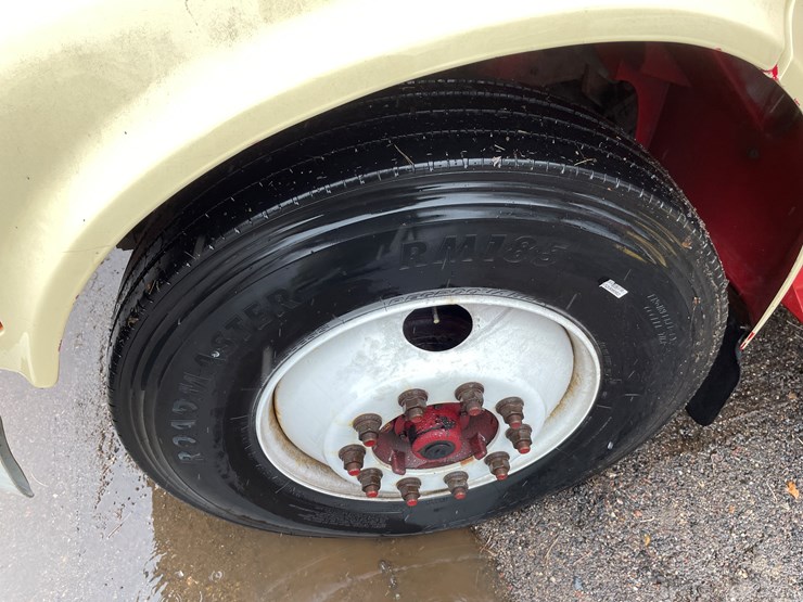 2000-international-4700-image-9