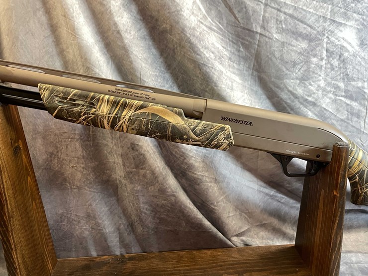 #10098-•-hatfield-sas,-20-ga.-semi-auto-shotgun,-sn:-20a23-00334-image-25