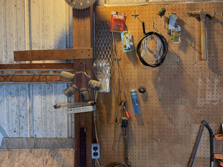 craftsman-blade-clock-and-assorted-hand-tools-image-2