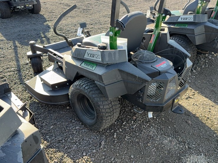 #4037-•-yakta-yxr-120-zero-turn-mower-image-11