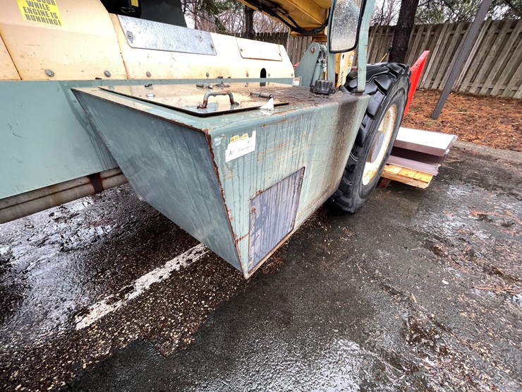 #2544-•-gehl-r56-xr42-telehandler-(columbia-heights,-mn)-image-24