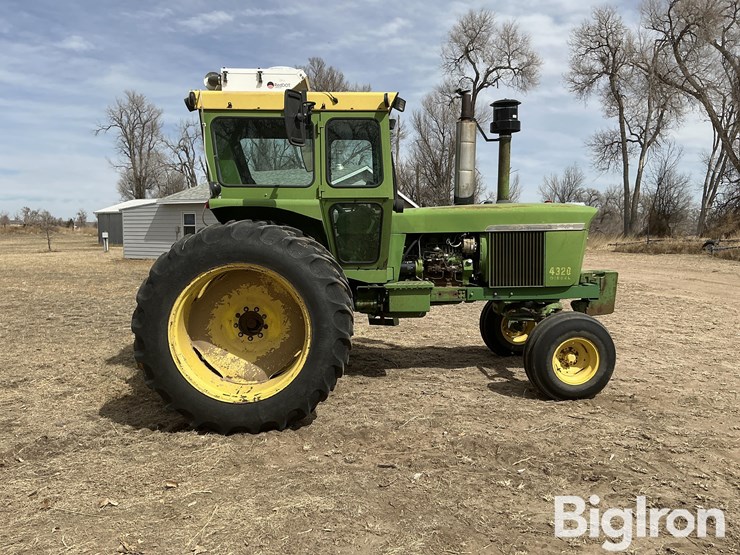 1972-john-deere-4320-image-4