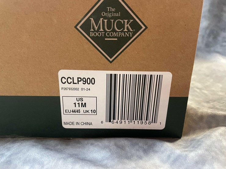 #10128-•-muck-boot-company-chore-farm-leather-boot-image-10