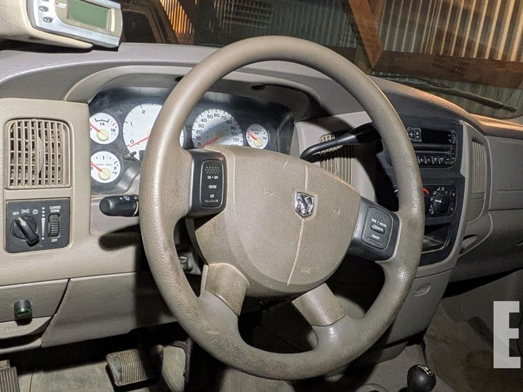 2003-dodge-2500-image-5