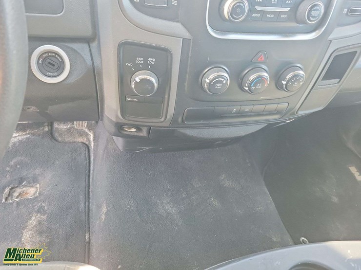 2013-dodge-1500-image-15