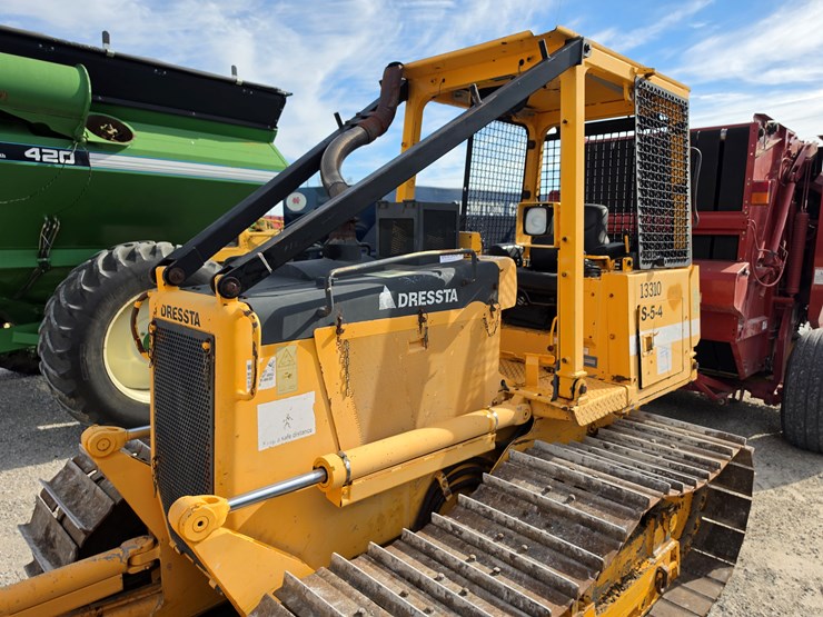 2007-dressta-td9m-image-6