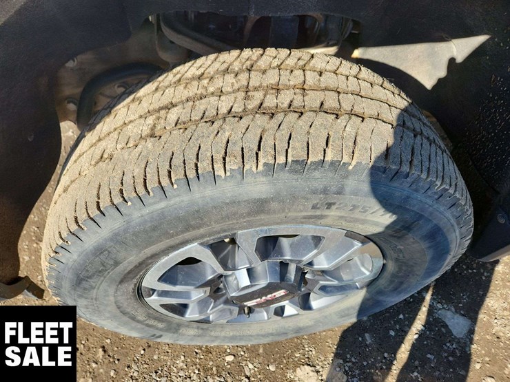 2024-gmc-sierra-2500hd-image-10