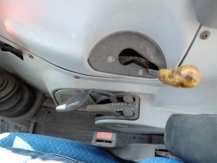 2012-new-holland-t4.75-image-19