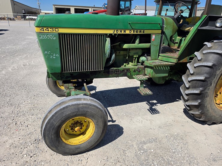 1977-john-deere-4430-image-3
