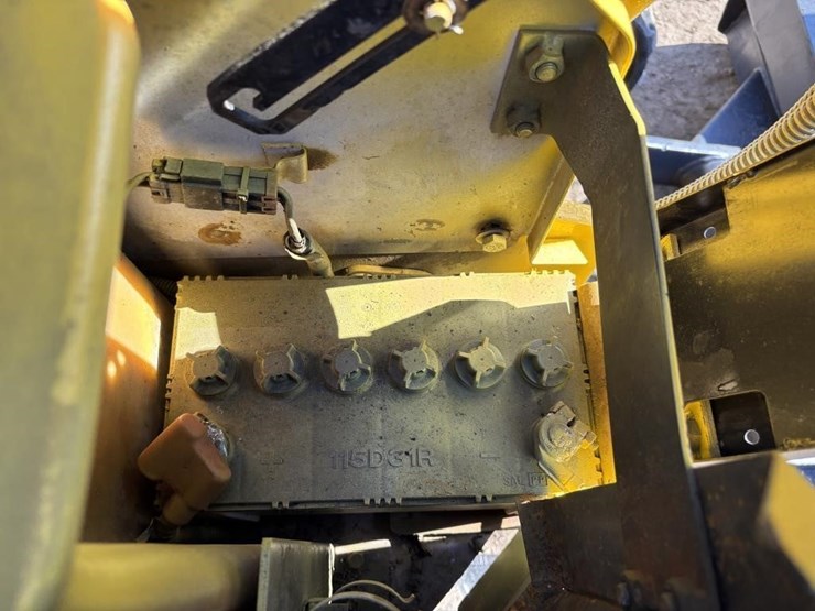 komatsu-pc28uu-2-image-33