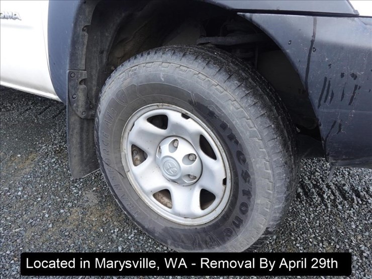 2014-toyota-tacoma-image-17