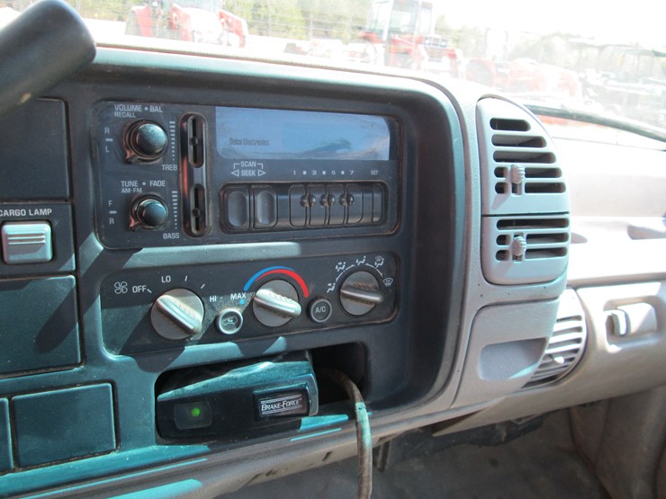 1996-gmc-2500-image-34