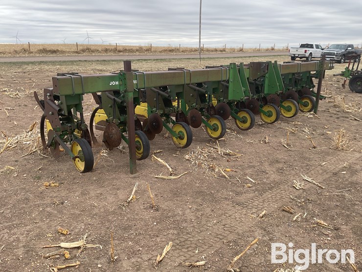 john-deere-885-image-3