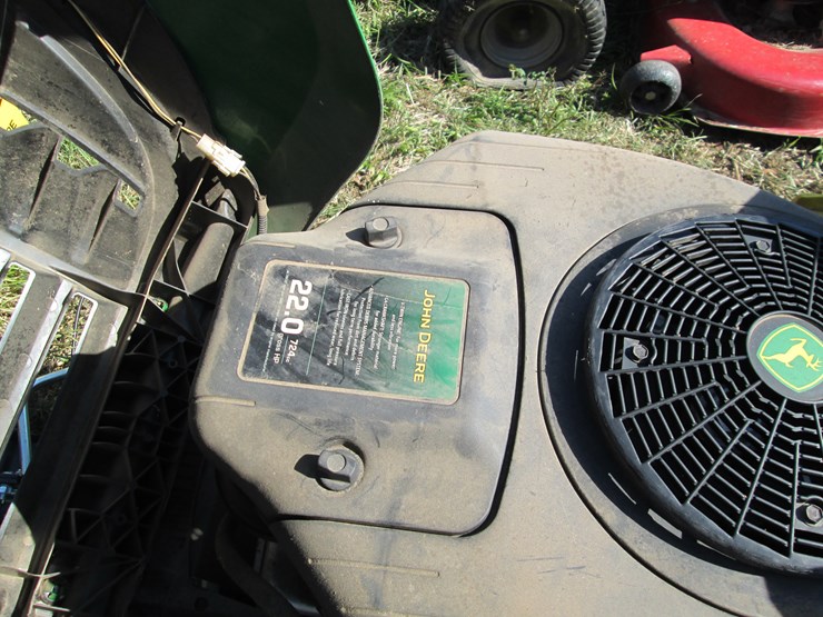 john-deere-d130-image-18