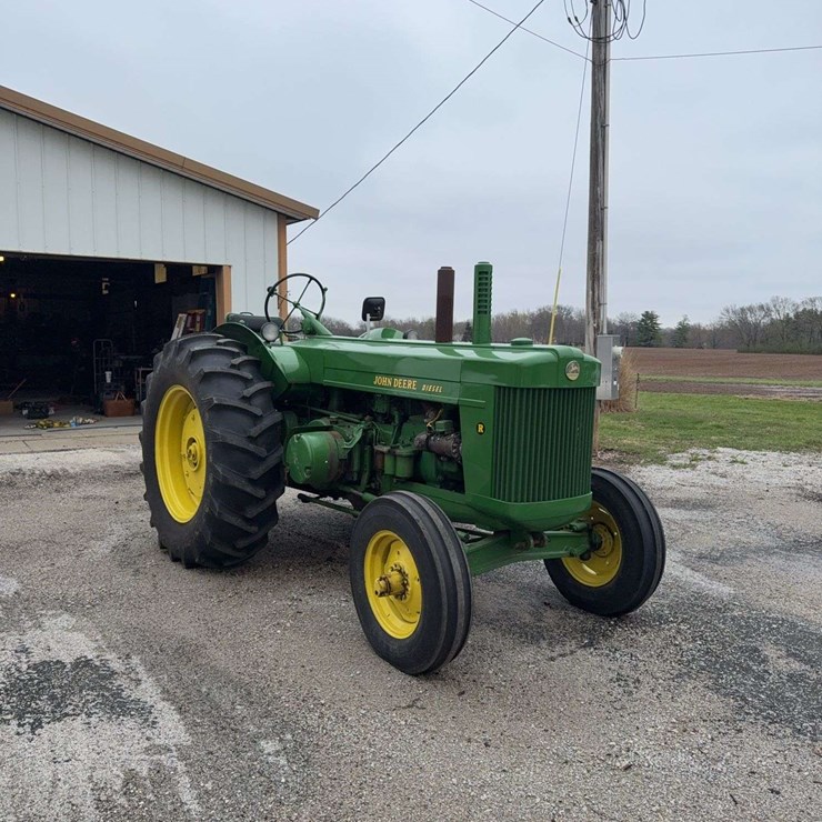 JOHN DEERE R