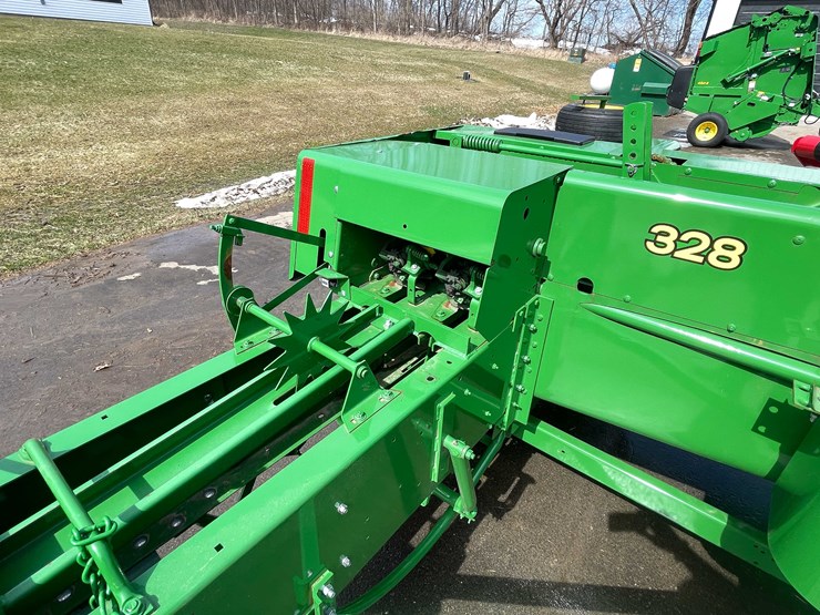 #144-•-john-deere-square-baler-(stoughton,-wi)-image-20