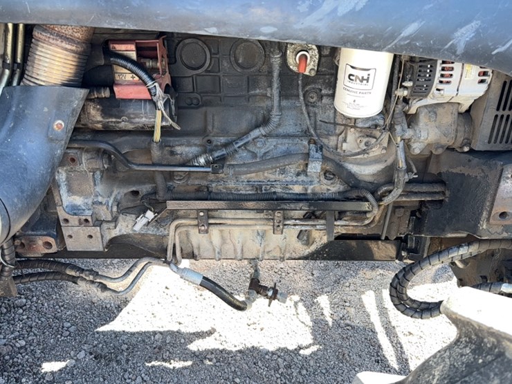 new-holland-t6030-image-6