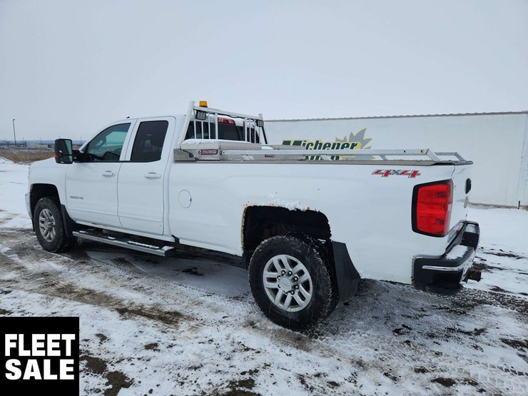 2016-chevrolet-silverado-3500hd-image-3