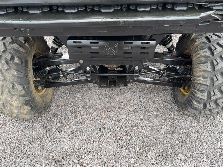 2012-john-deere-gator-image-11