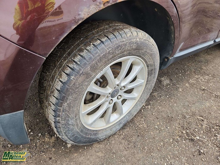 2010-ford-edge-sel-image-12