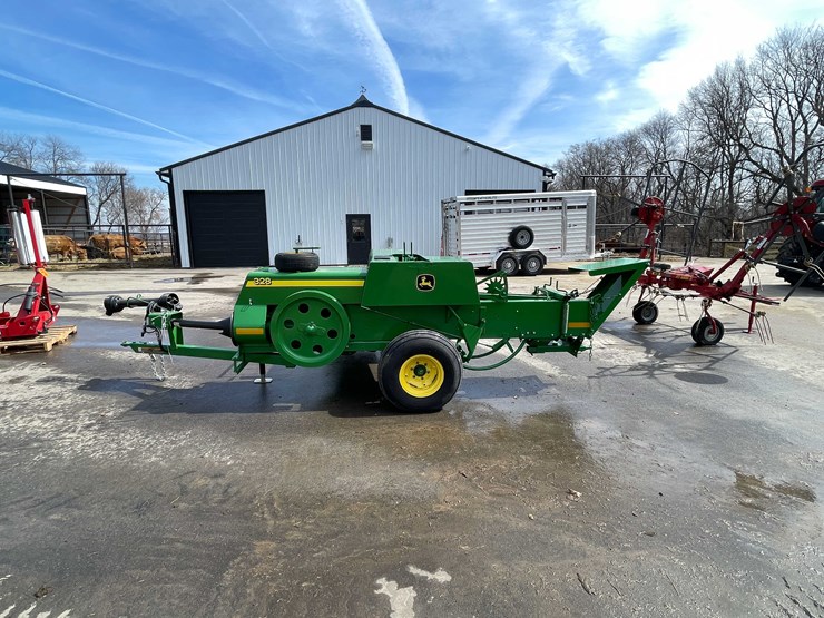#144-•-john-deere-square-baler-(stoughton,-wi)-image-8