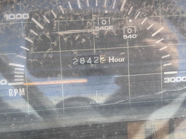 2005-kubota-m8200-image-8