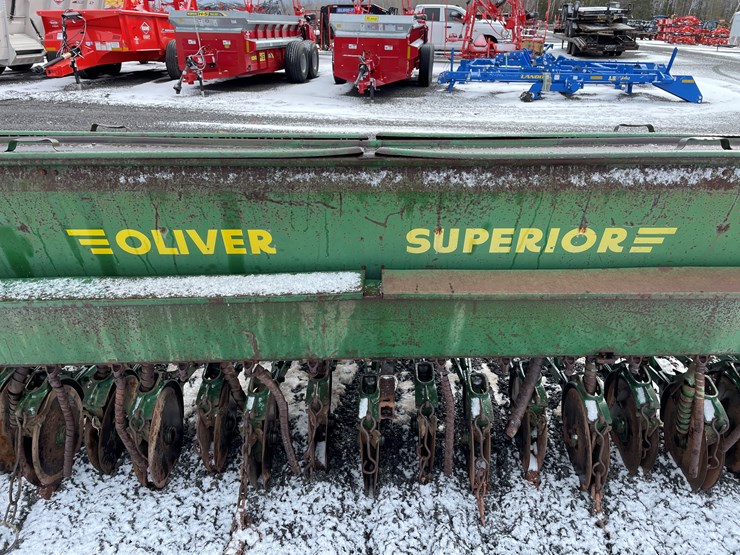 #150-•-oliver-64-grain-drill-(mason,-wi)-image-5