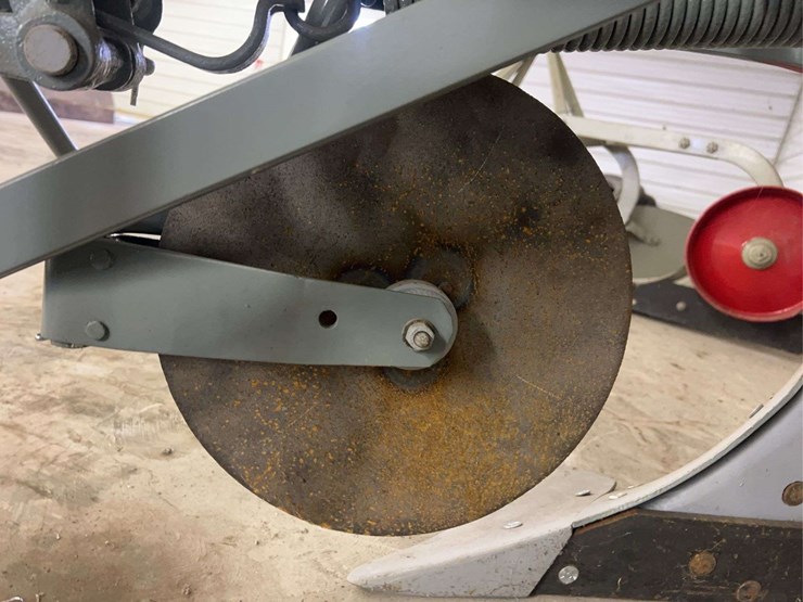 one-bottom-ferguson-plow-image-12