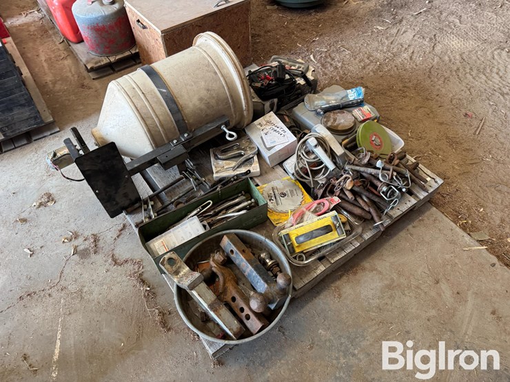 shop/farm-supplies-image-3