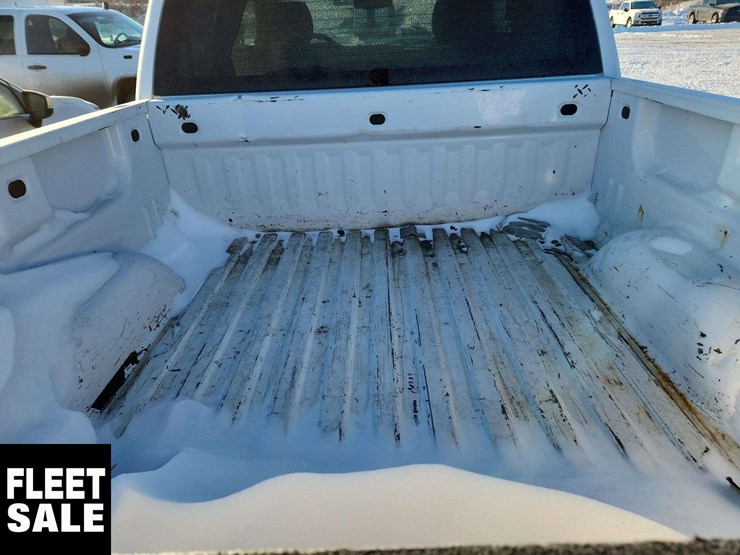 2011-chevrolet-silverado-1500-image-19