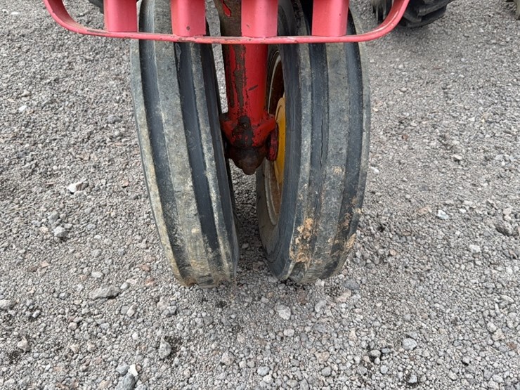 massey-ferguson-44-image-4