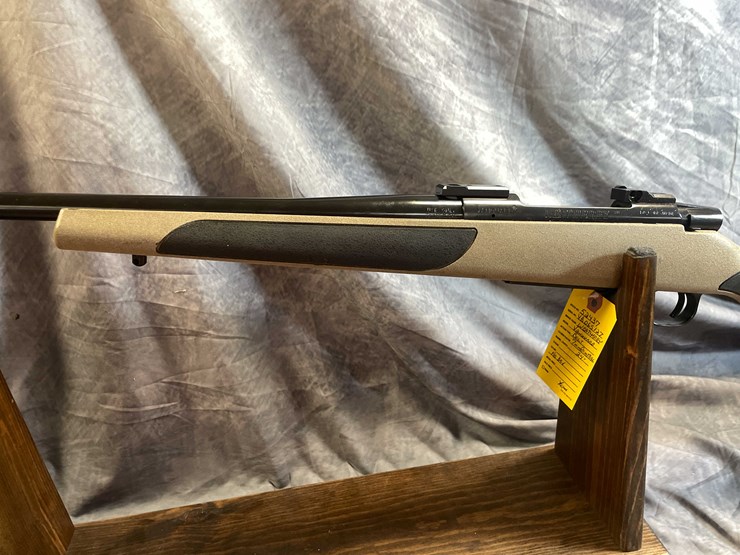 #10137-•-weatherby-vangaurd,-7mm-rem-mag-bolt-action-rifle,-sn:-vb065127-image-11
