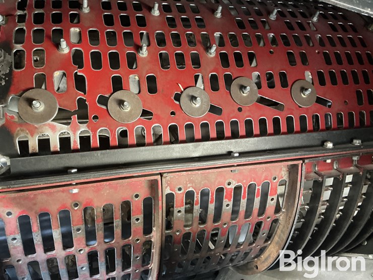 2012-case-ih-5088-image-11