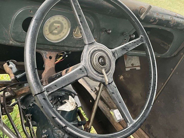 1935-ford-wrecker-image-58