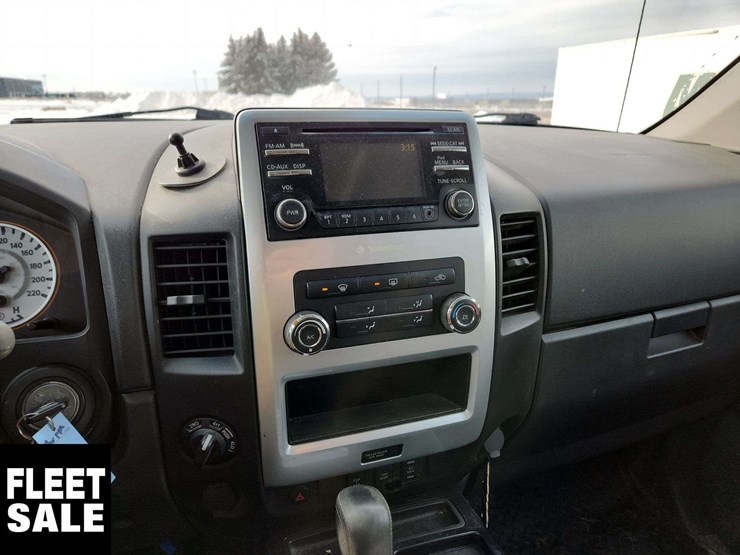 2014-nissan-titan-image-24