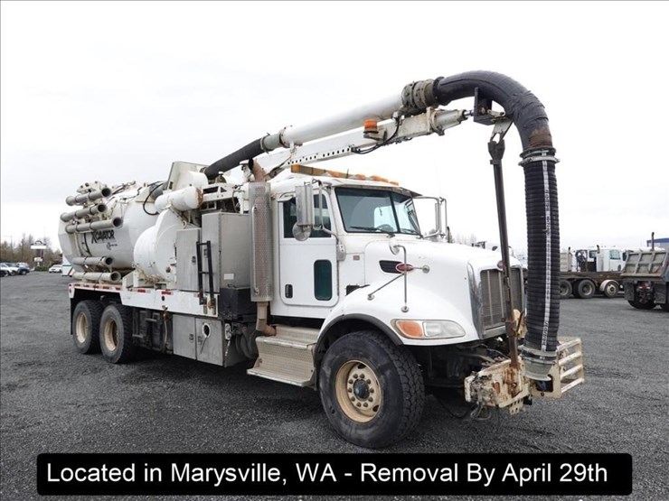 2011-peterbilt-348-image-40