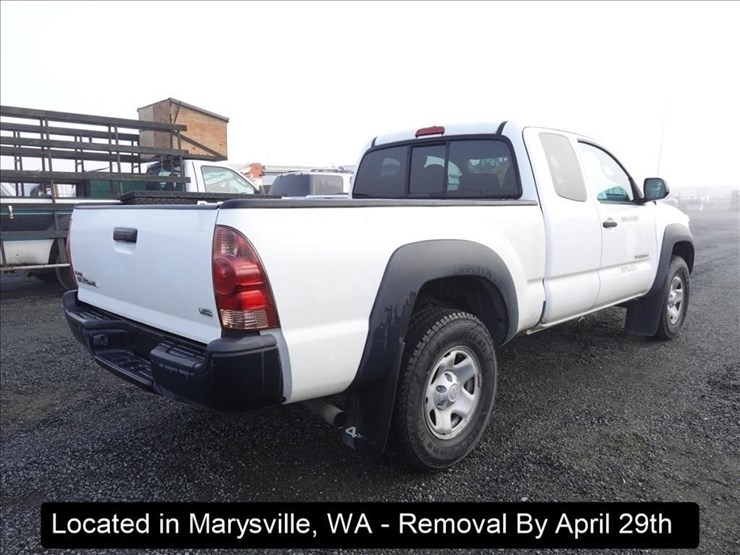 2014-toyota-tacoma-image-11