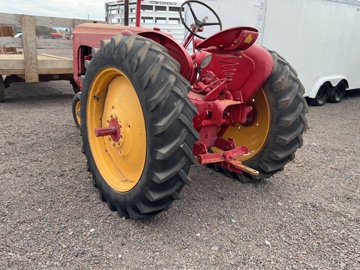 massey-ferguson-33-image-9
