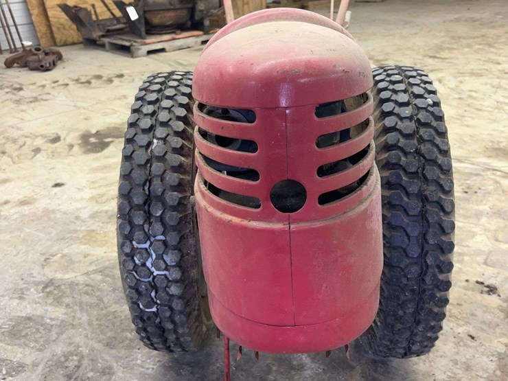 david-bradley-235-image-4