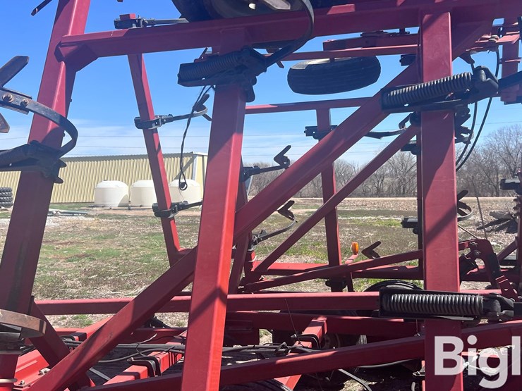 case-ih-4300-image-17