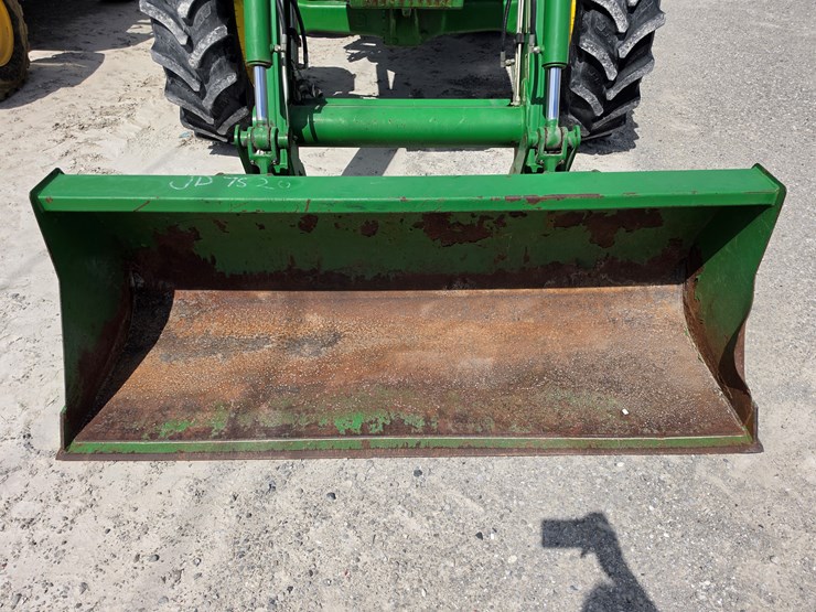 2006-john-deere-7520-image-3
